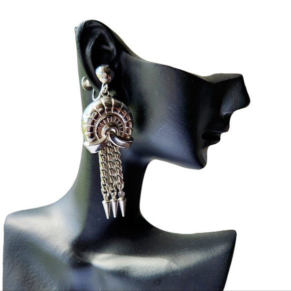 Coro Vintage Dangle Screw Back Earrings - Picture 3 of 4